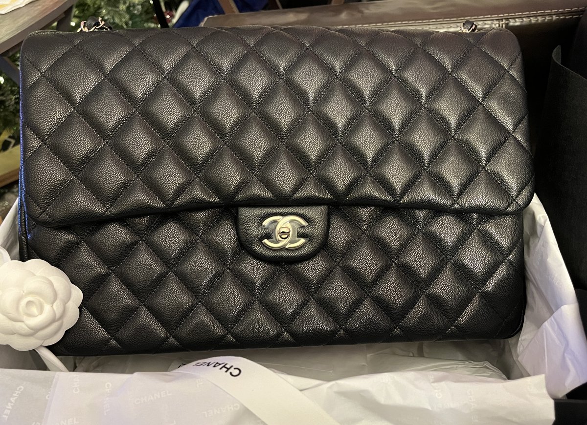 chanel Pre-owned XL maxi bag from 24C