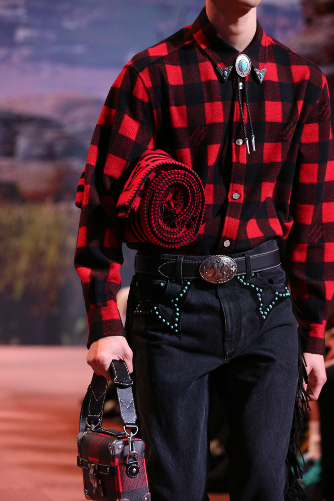 LOUIS VUITTON MEN S Fall 2024 27 LOUIS VUITTON MEN S Fall 2024 27