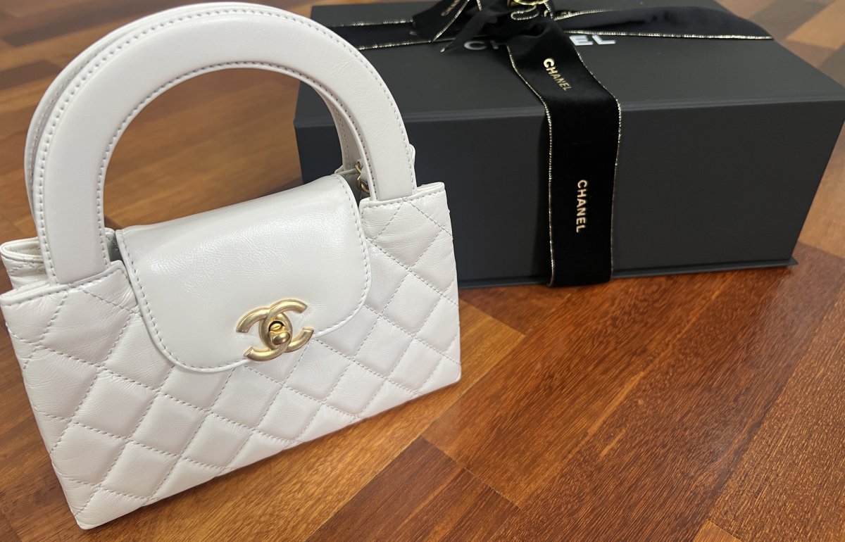 chanel Pre-owned white mini kelly