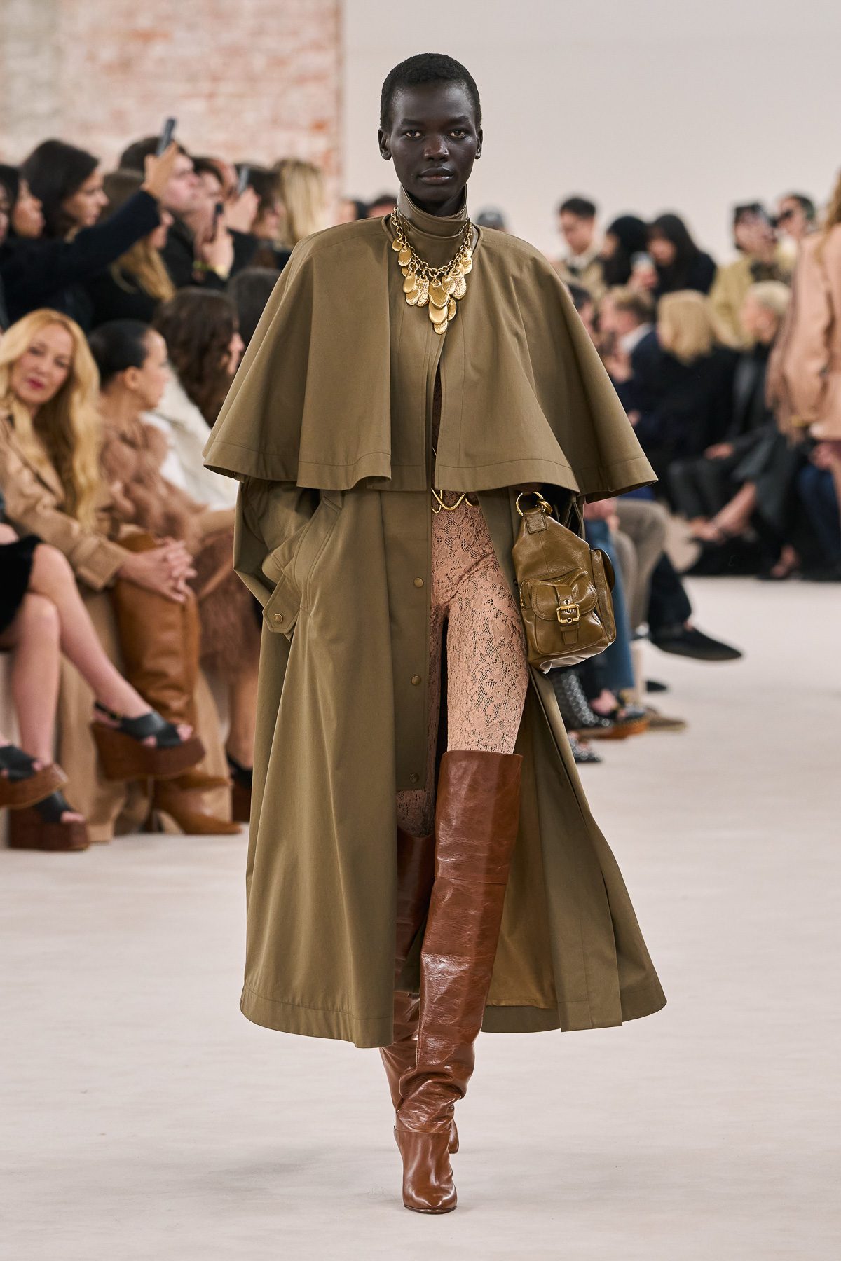 Chloe Fall 2024 Full Looks 10