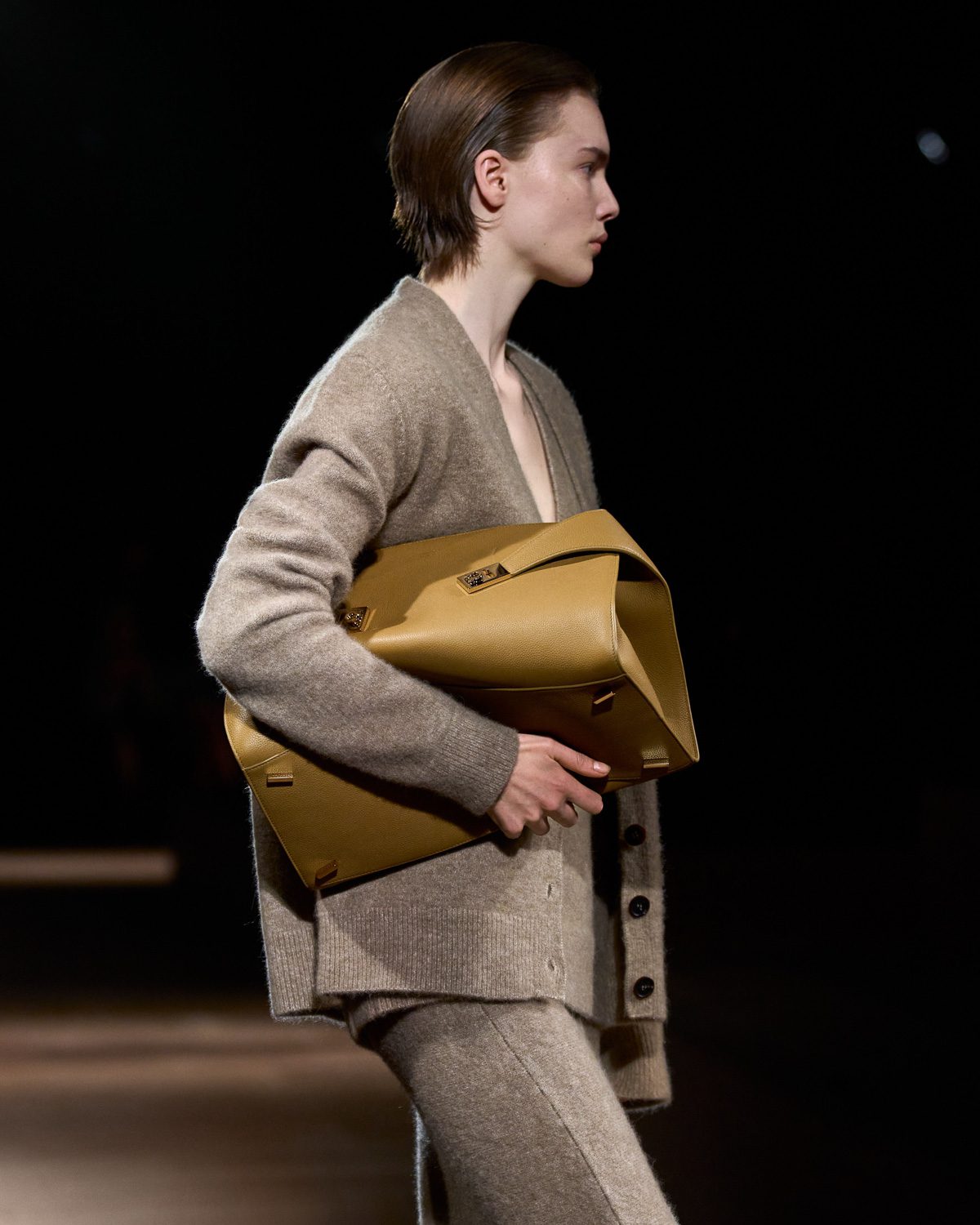 Ferragamo Fall 2024 27 Ferragamo Fall 2024 27