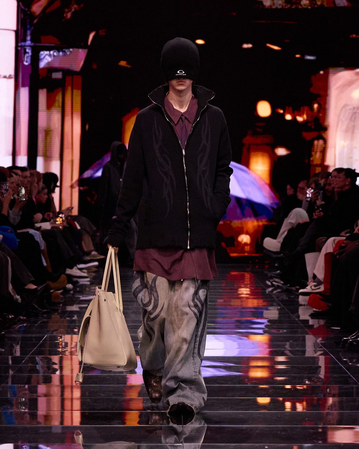 Balenciaga Fall 2024 Runway Bags 17