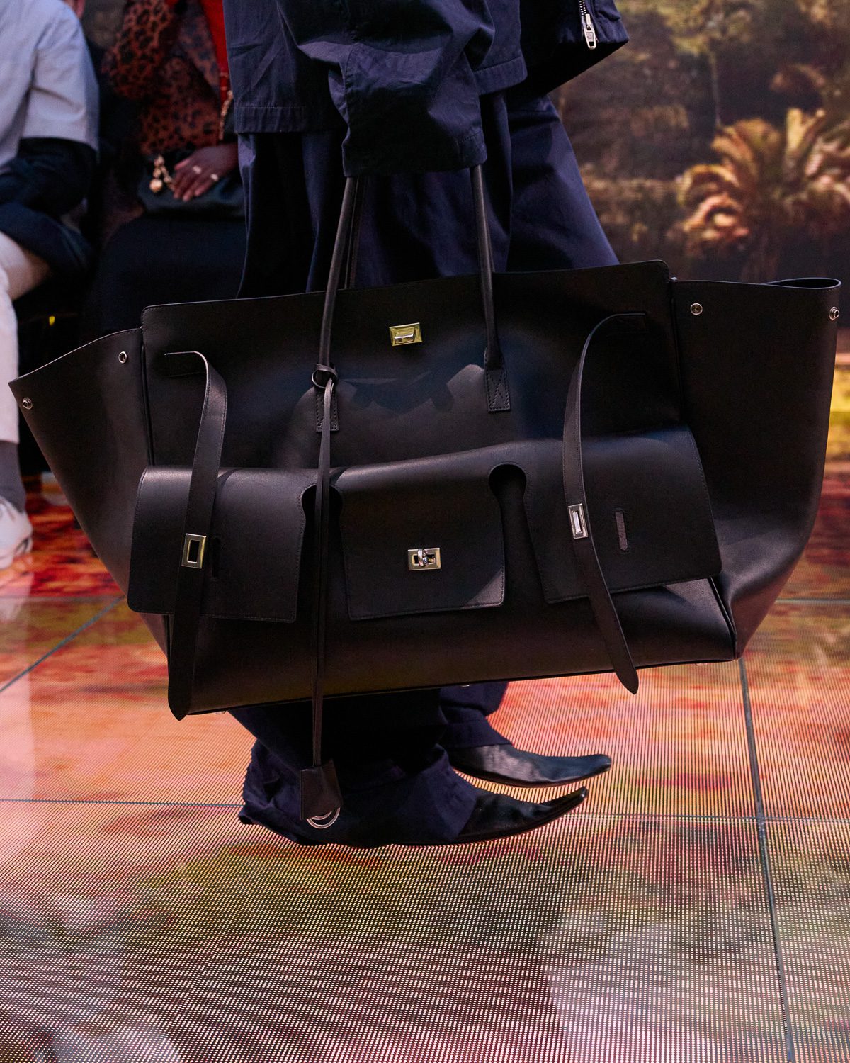 Balenciaga Fall 2024 Runway Bags 32 Balenciaga Fall 2024 Runway Bags 32