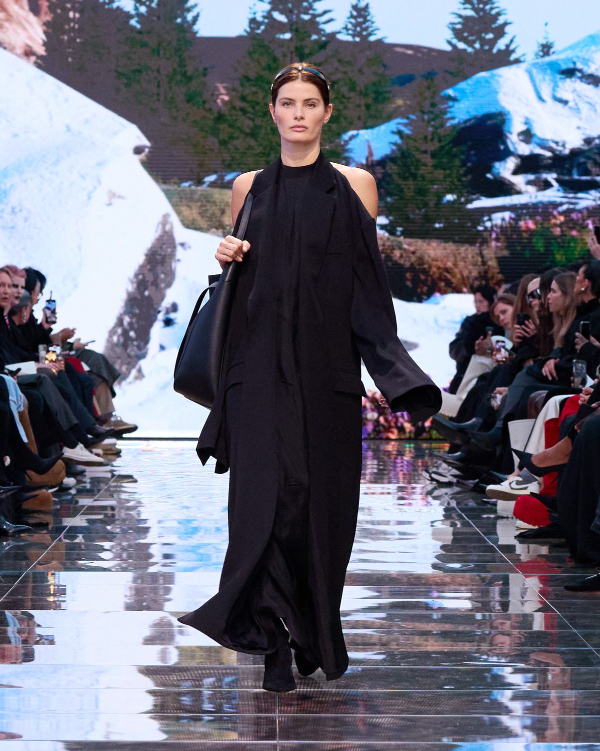 Balenciaga Fall 2024 Runway Bags 4 Balenciaga Fall 2024 Runway Bags 4