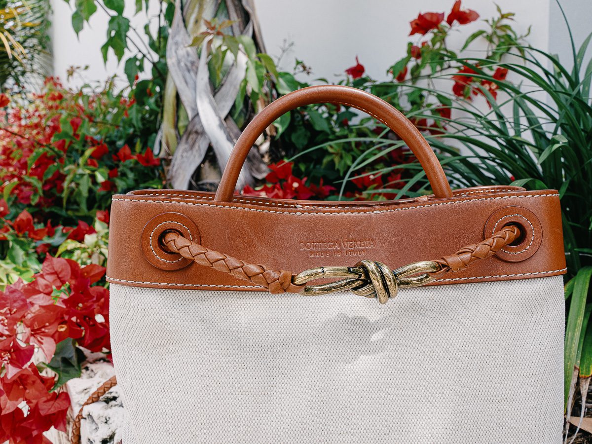 Bottega Veneta Andiamo Canvas 2 of 5 Bottega Veneta Andiamo Canvas 2 of 5