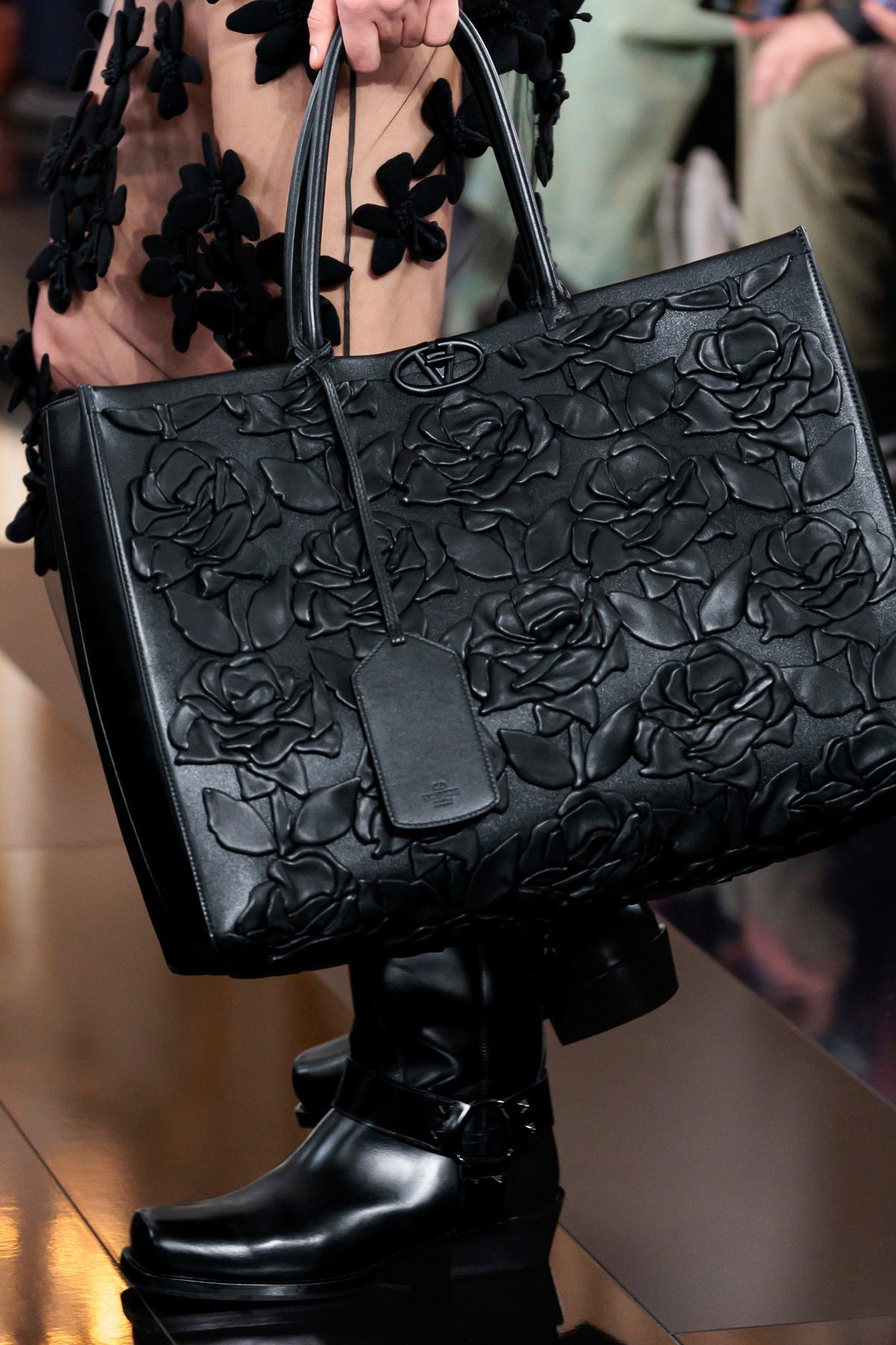 Valentino Fall 2024 Bags 10 Valentino Fall 2024 Bags 10