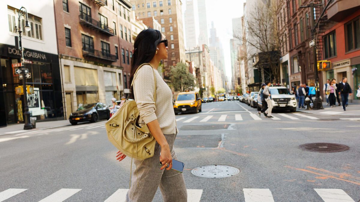 NYC burberry check print tote bag item April 2024 Part II