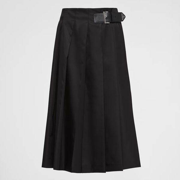 Pleated Re Nylon skirt