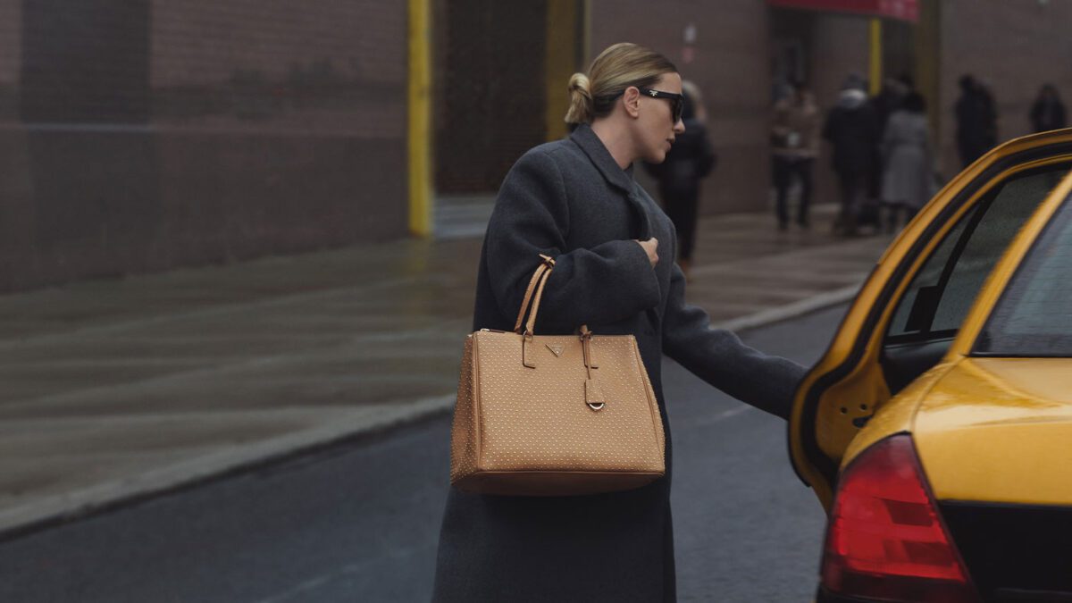 Scarlett Johansson cap prada Galleria