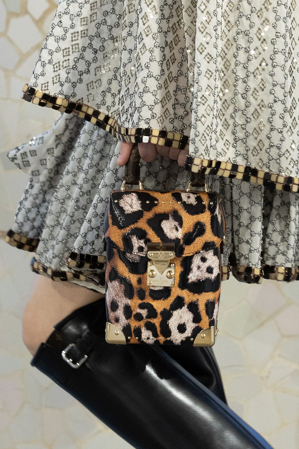 Louis Vuitton Cruise 2025 20 Louis Vuitton Cruise 2025 20
