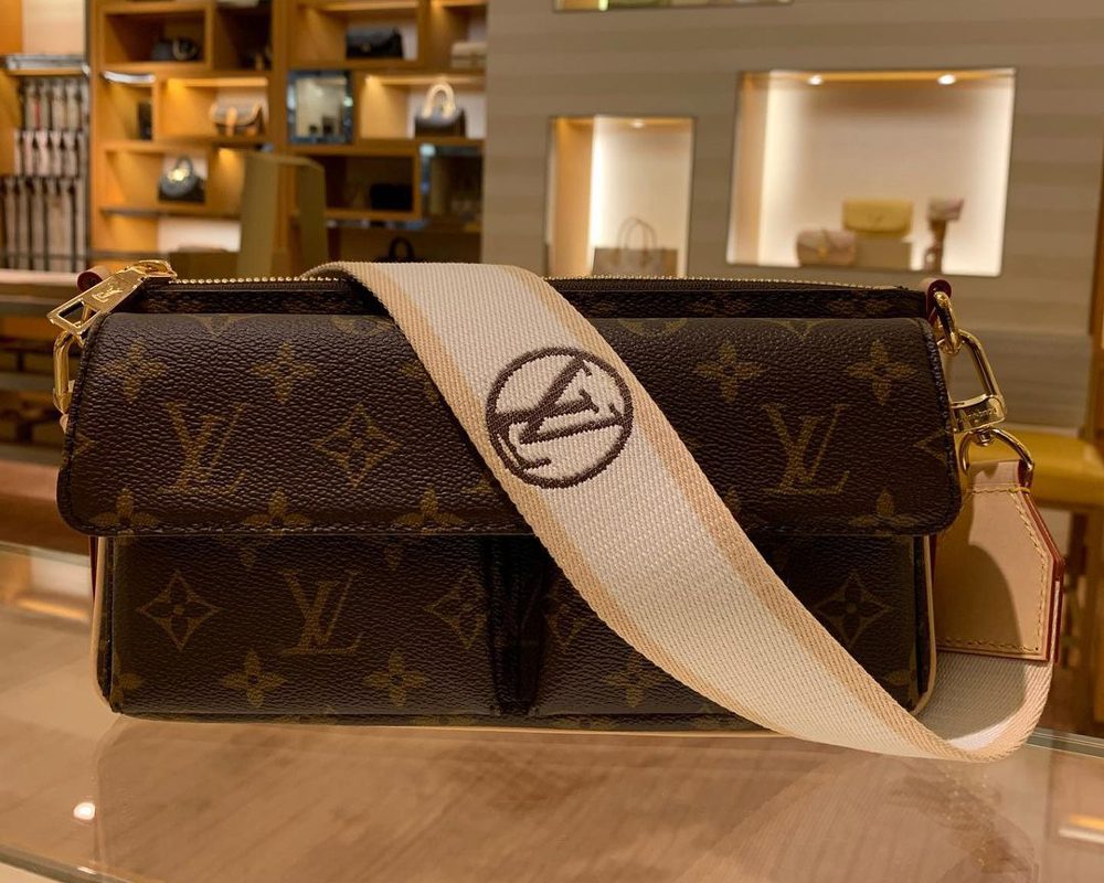 Louis Vuitton Vibe Cargo Bag