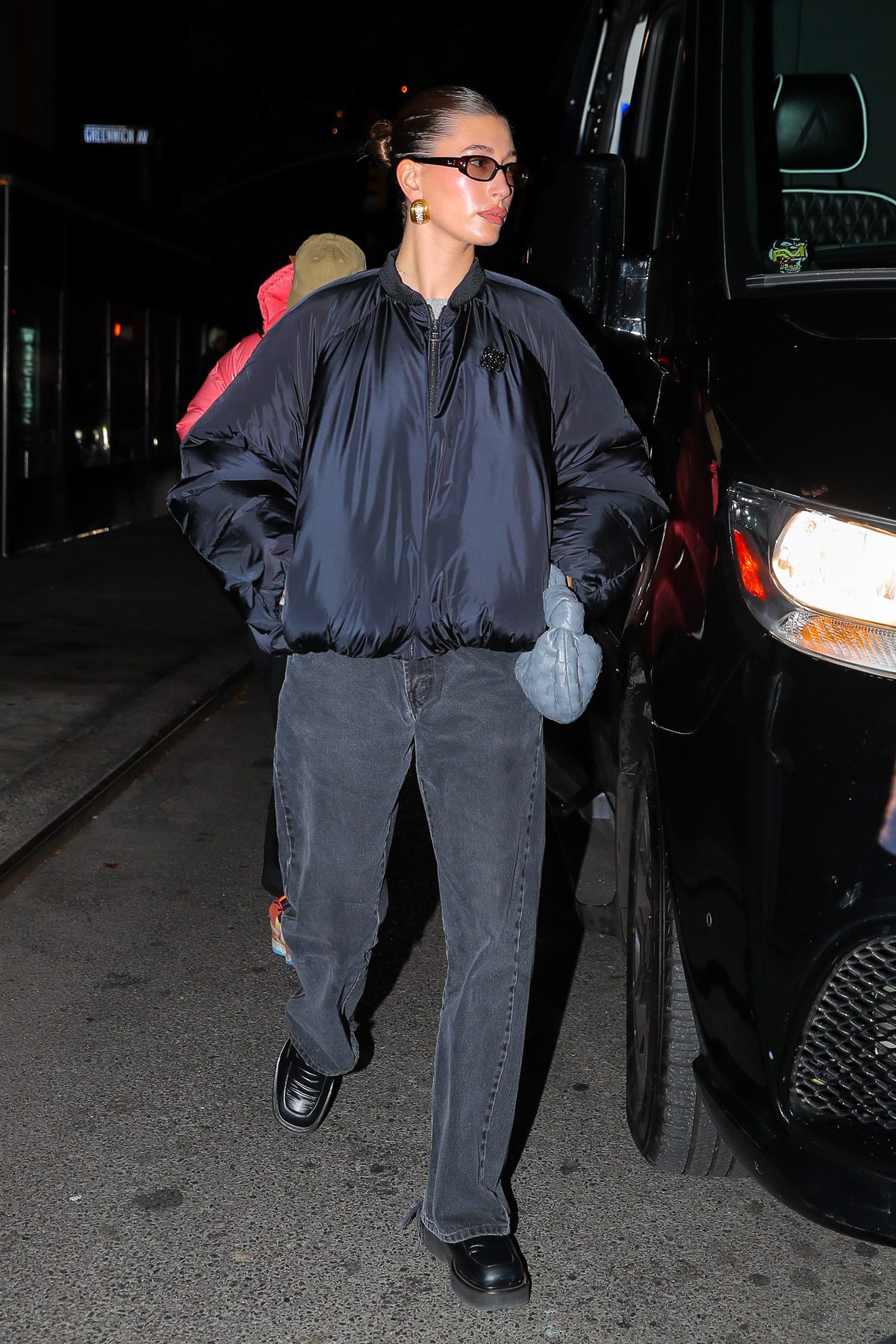 The Many Bags of Hailey Bieber 11 The Many Bags of Hailey Bieber 11
