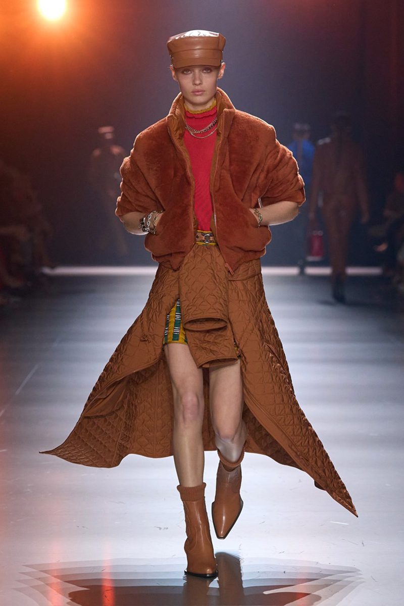 Hermès AW24 Look 32. Photo via Vogue.com. Hermès AW24 Look 32. Photo via Vogue.com.