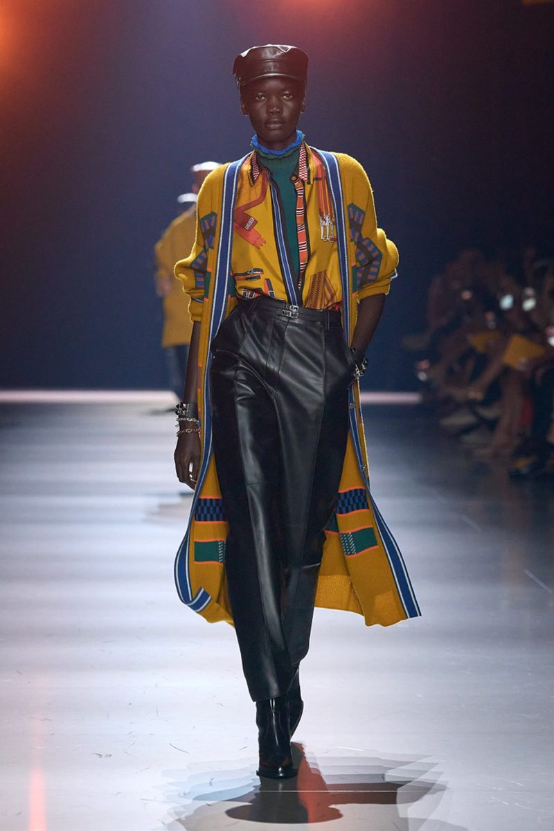 Hermès AW24 Look 5. Photo via Vogue.com. Hermès AW24 Look 5. Photo via Vogue.com.