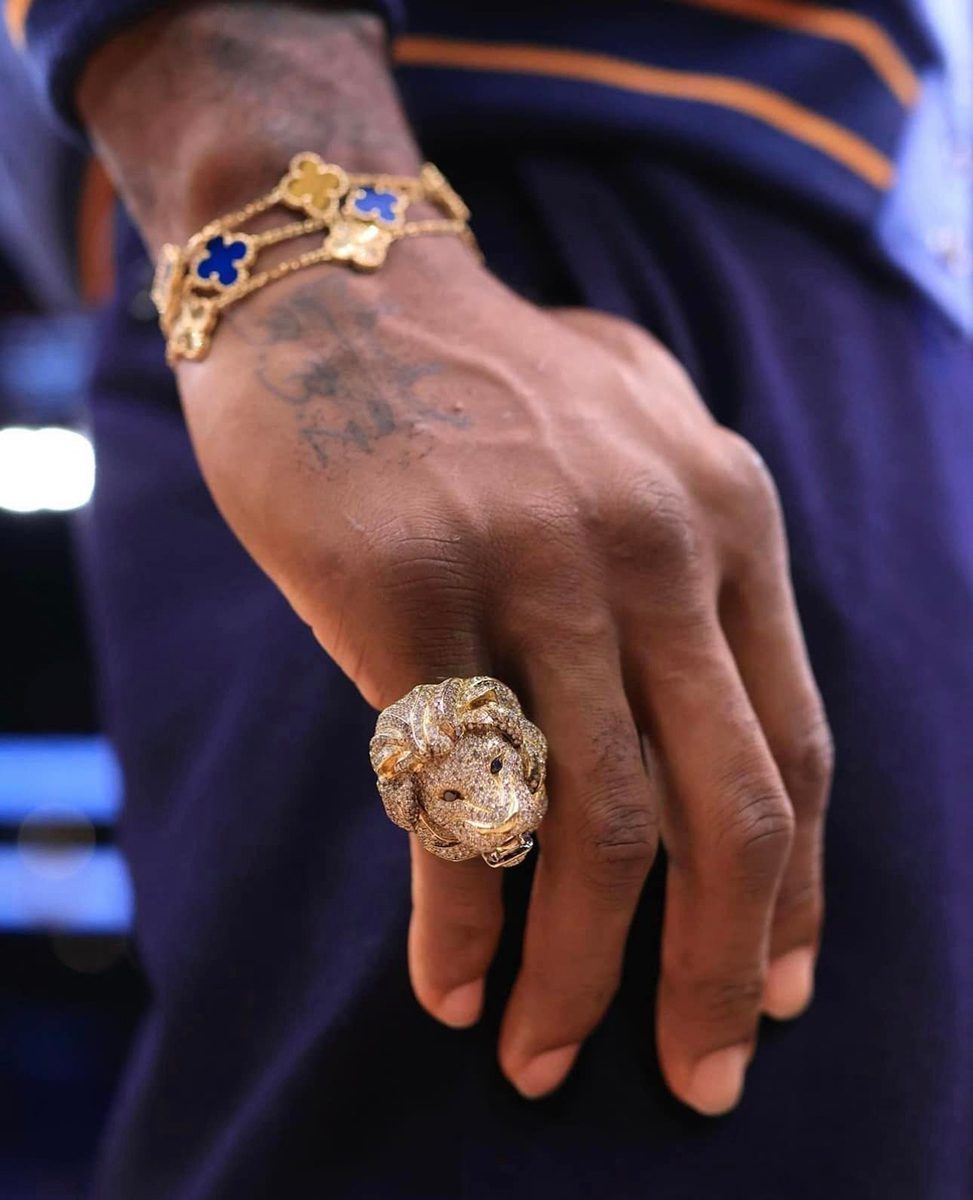 Tiger's Eye, Blue Agate and Guilloche Alhambra Bracelets. Photo via Lebron James/Facebook. Tiger's Eye, Blue Agate and Guilloche Alhambra Bracelets. Photo via Lebron James/Facebook.
