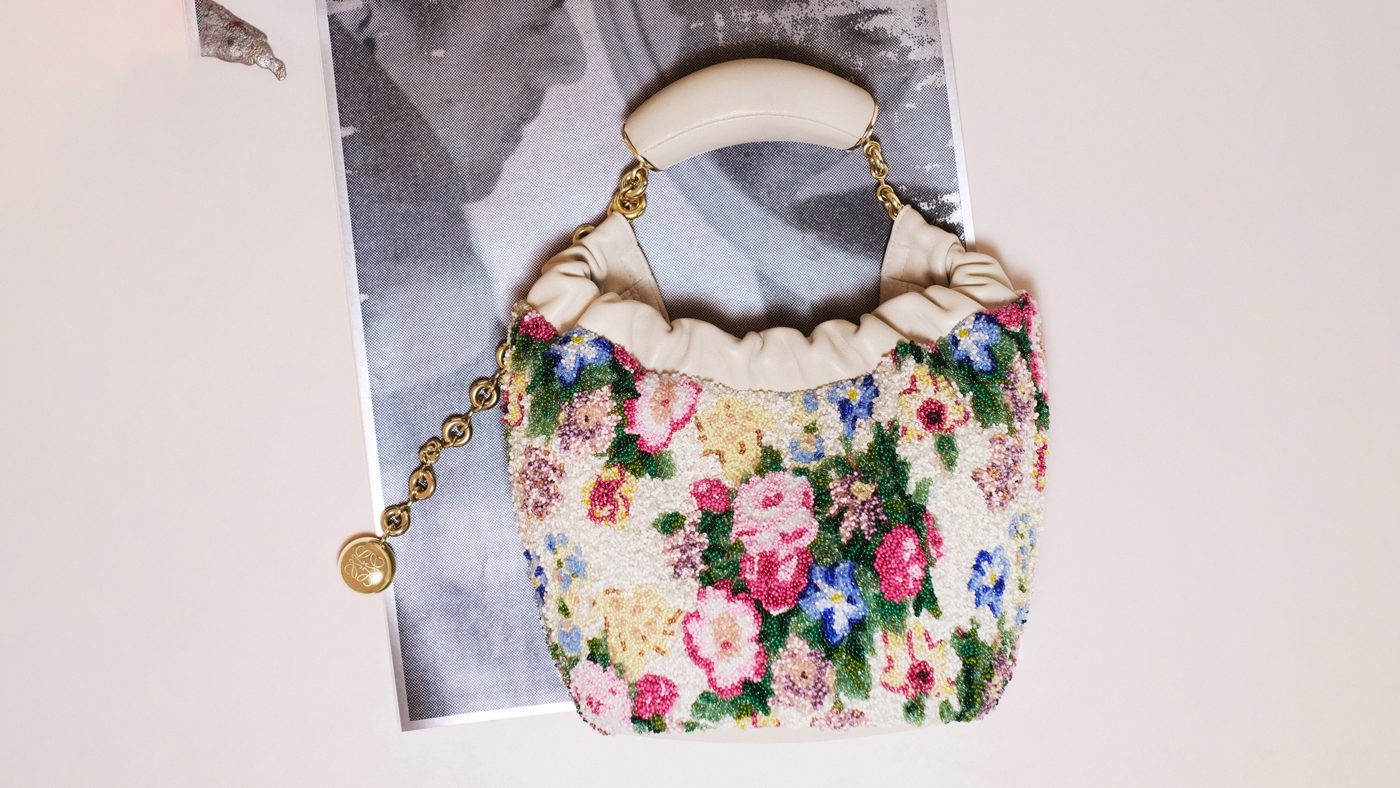 Loewe Fall Winter 24 Squeeze Bag