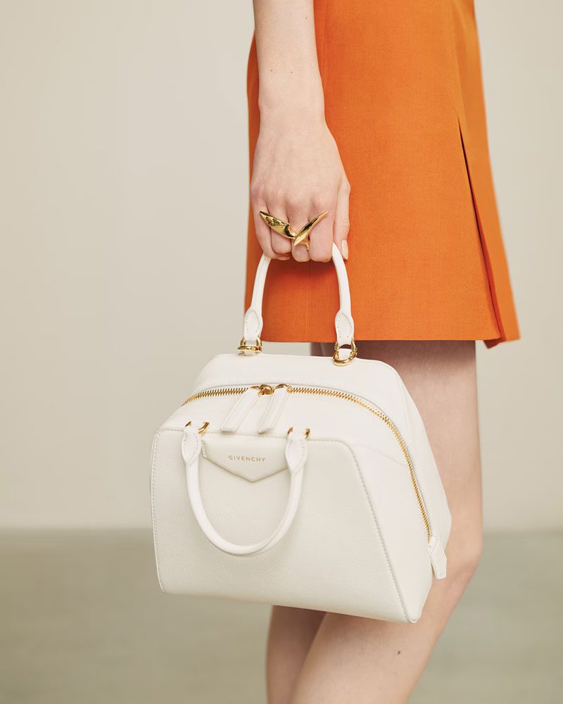Antigona Cube White