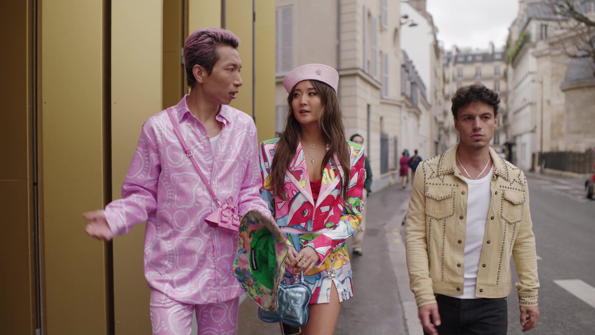 Emily in Paris Season 4 Episode 1 Marrknull Pink Airpods Mini