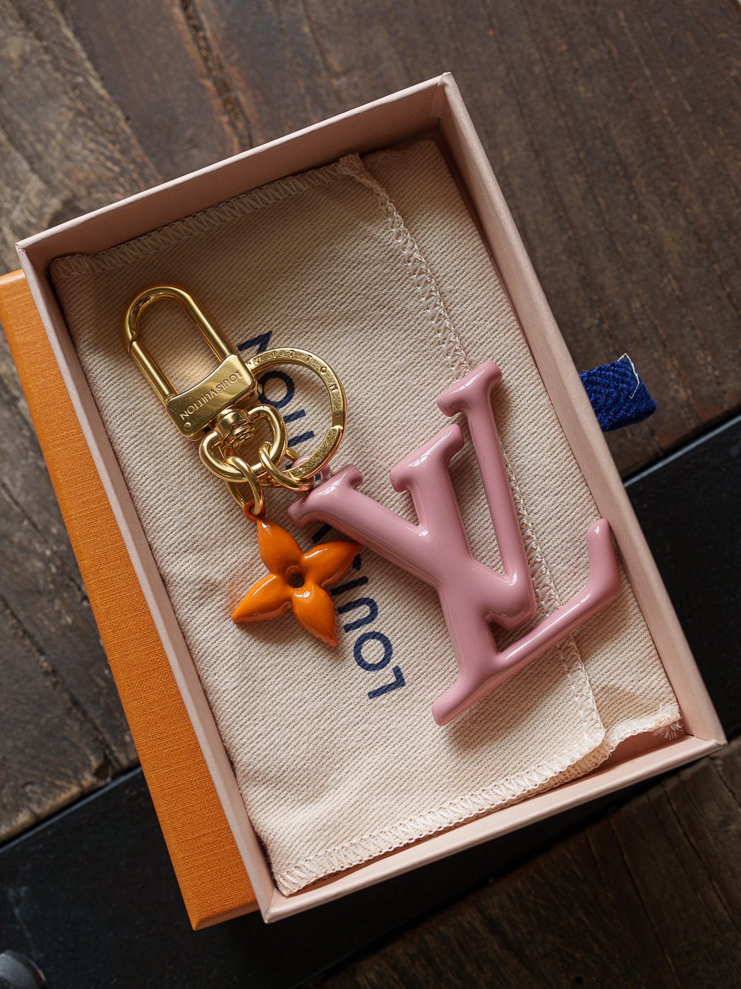 Louis Vuitton Charms 2 of 2 Berloques Louis Vuitton 2 de 2