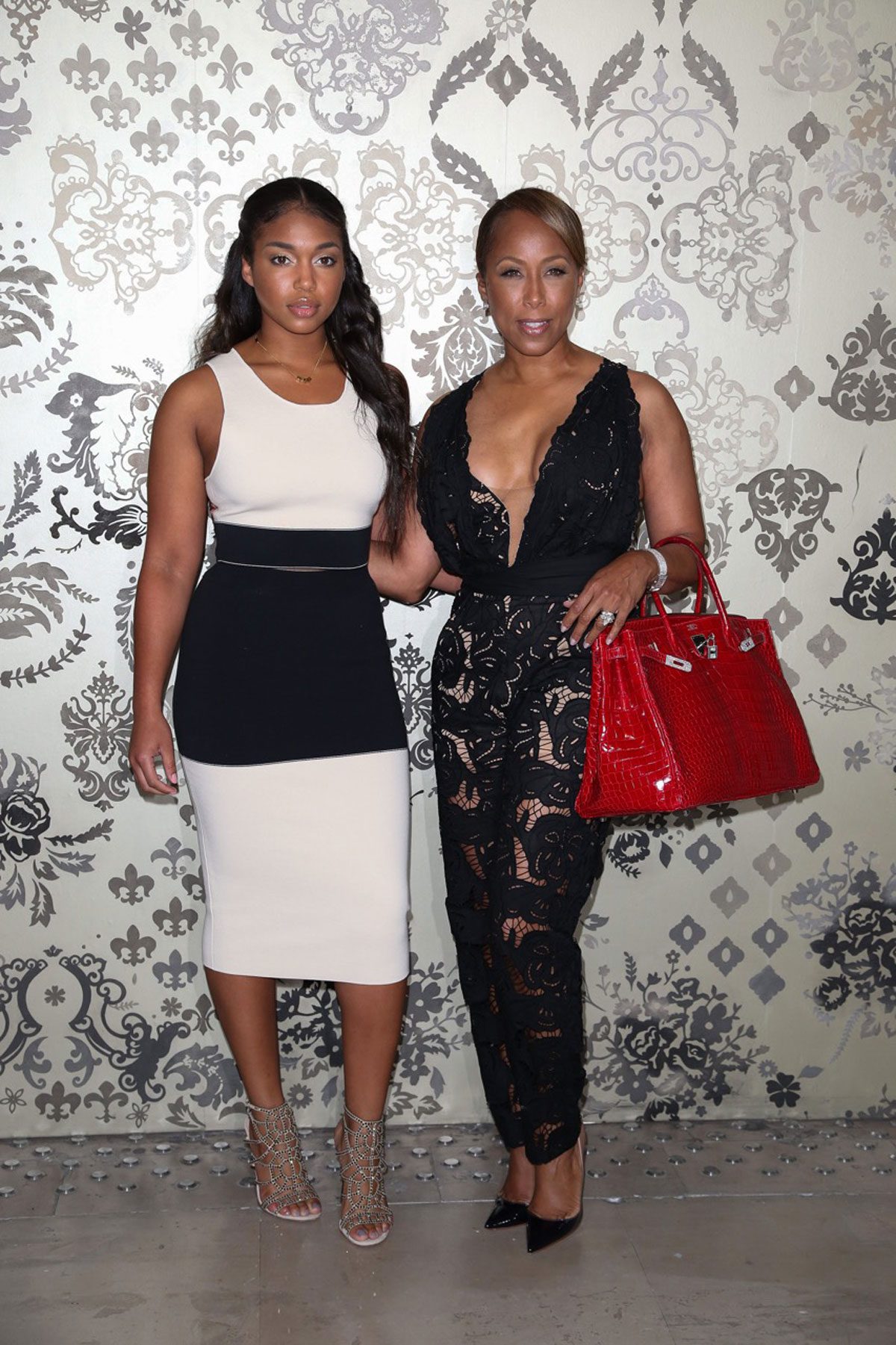 Marjorie Elaine Harvey Hermes Birkin 35 Braise Shiny Porosus Crocodile Diamond Hardware Large Marjorie Elaine Harvey Hermes Birkin 35 Braise Shiny Porosus Crocodile Diamond Hardware Large