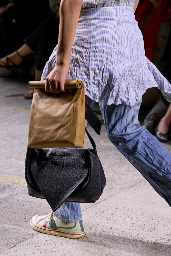 Bottega Veneta Spring 2025 Runway Bags 17 Bottega Veneta Spring 2025 Runway Bags 17