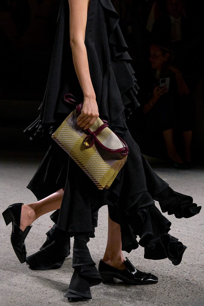 Bottega Veneta Spring 2025 Runway Bags 38 Bottega Veneta Spring 2025 Runway Bags 38