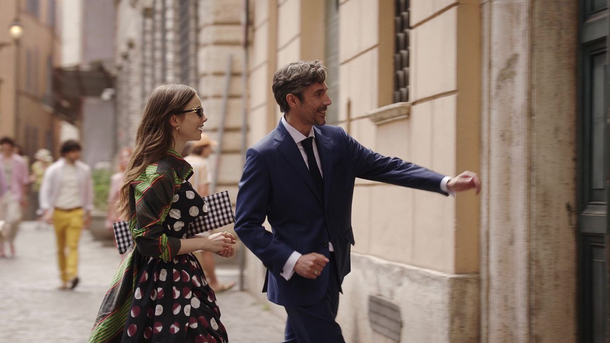 Emily in Paris 4x10 Long Gingham Clutch