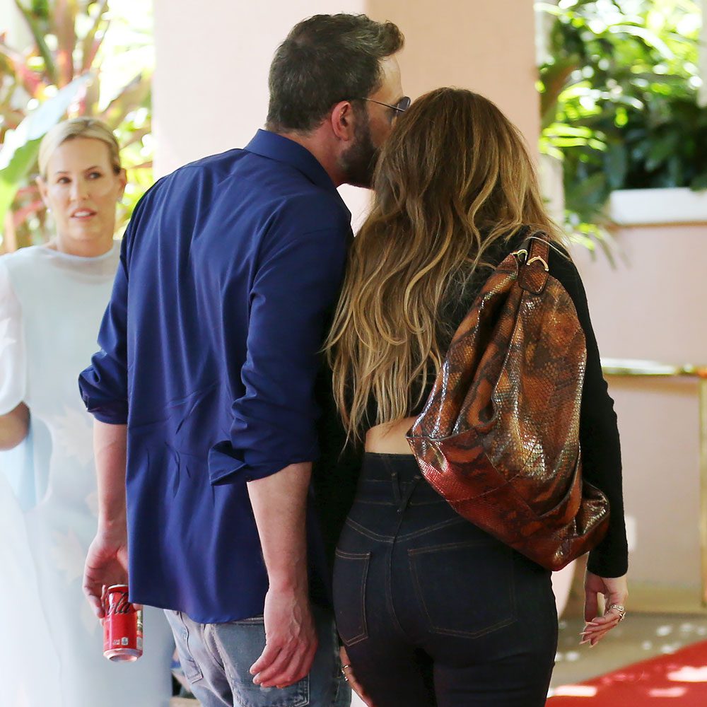 Jennifer Lopez Meets With Ben Affleck Jennifer Lopez Meets With Ben Affleck