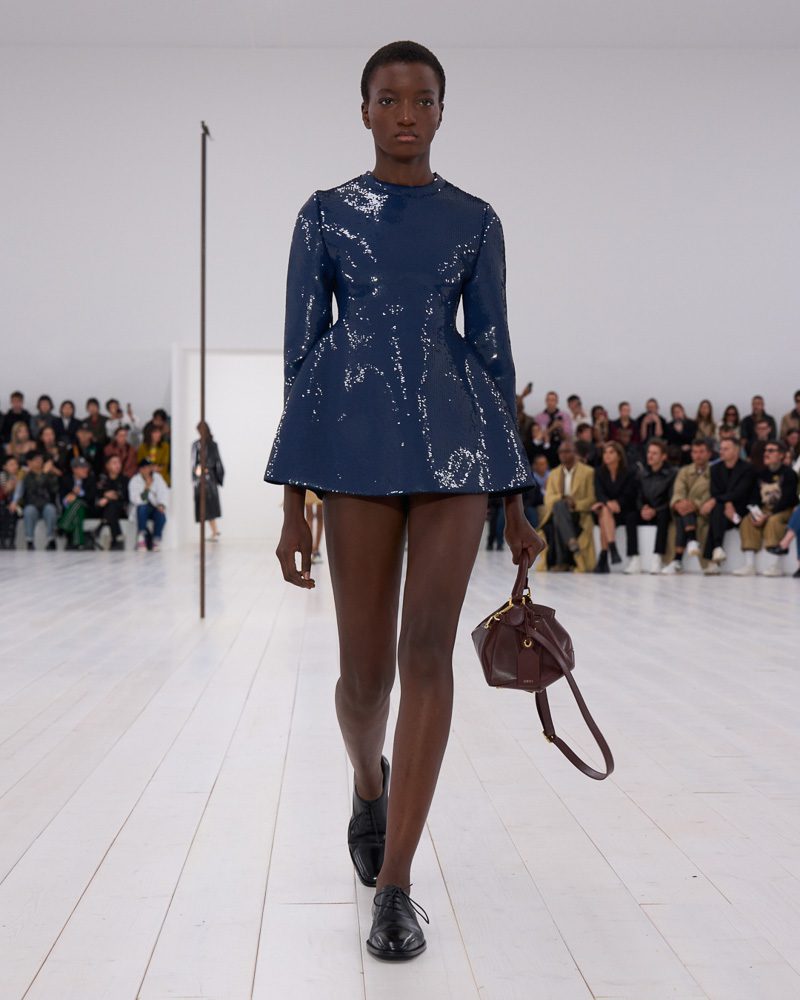 Loewe Spring Summer 2025 Looks 3 Loewe Spring Summer 2025 Looks 3