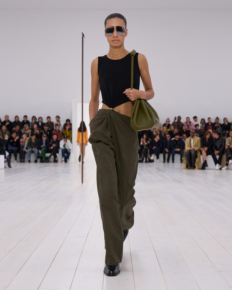 Loewe Spring Summer 2025 Looks 7 Loewe Spring Summer 2025 Looks 7