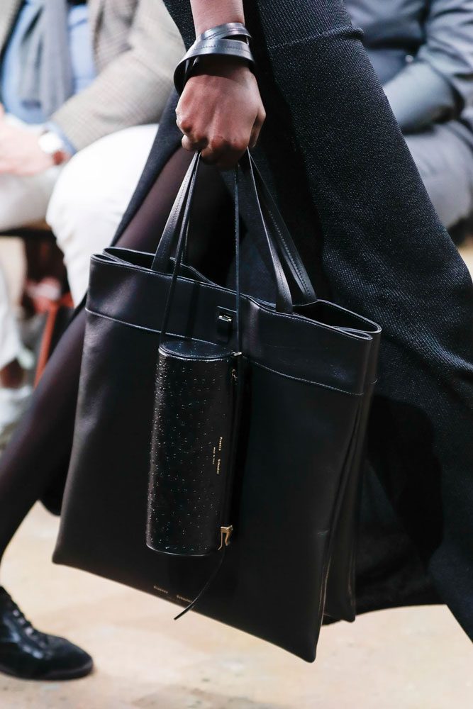 Proenza Schoulder Runway Fall 2024 Silo Bag Proenza Schoulder Runway Fall 2024 Silo Bag
