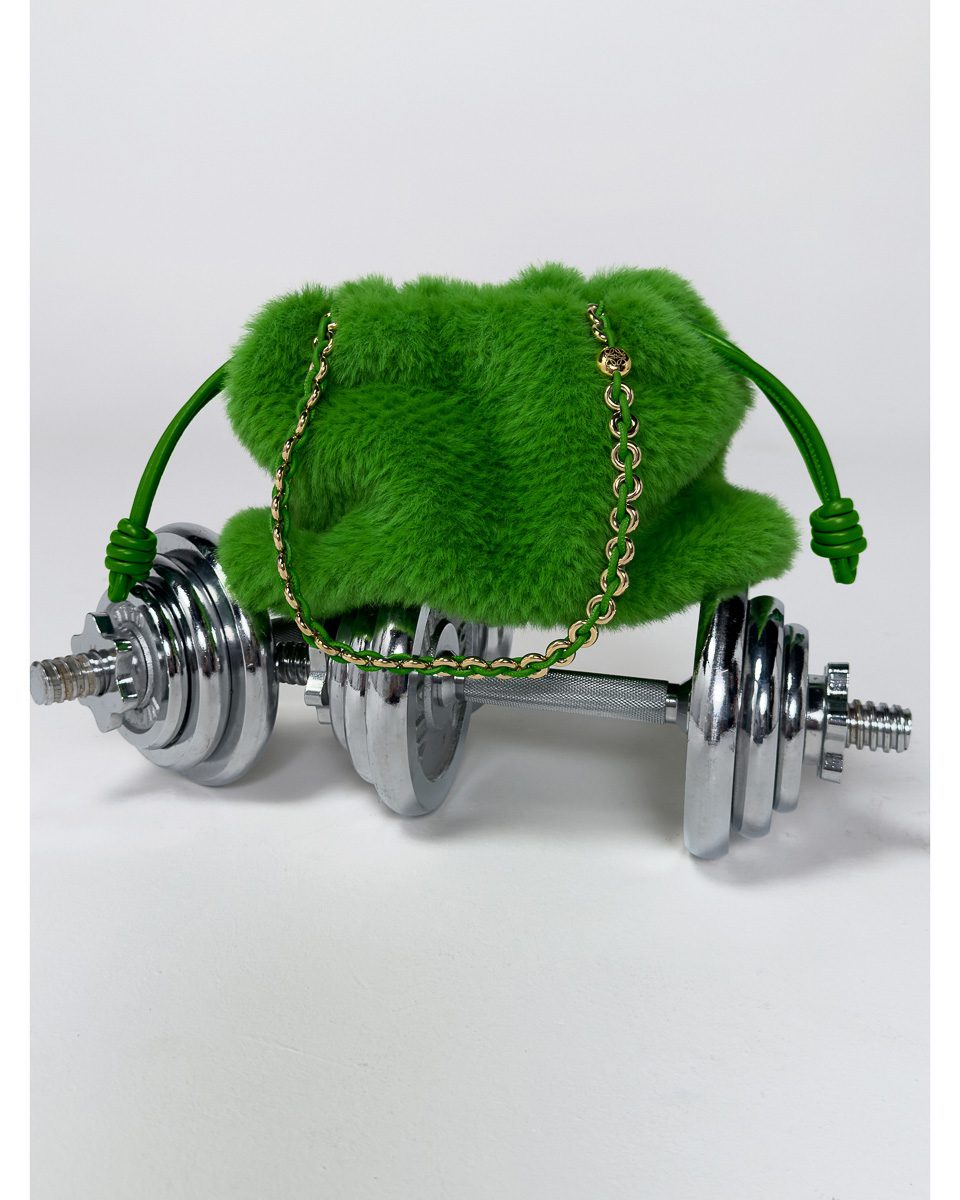 LOEWE SS25 PRECO JT CAMPAIGN STILL LIFE RGB CROPPED LOE030624 150 4x5 1 LOEWE SS25 PRECO JT CAMPAIGN STILL LIFE RGB CROPPED LOE030624 150 4x5 1