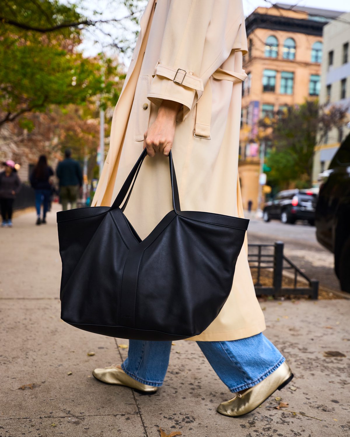 Saint laurent teddy shopping bag new arrivals