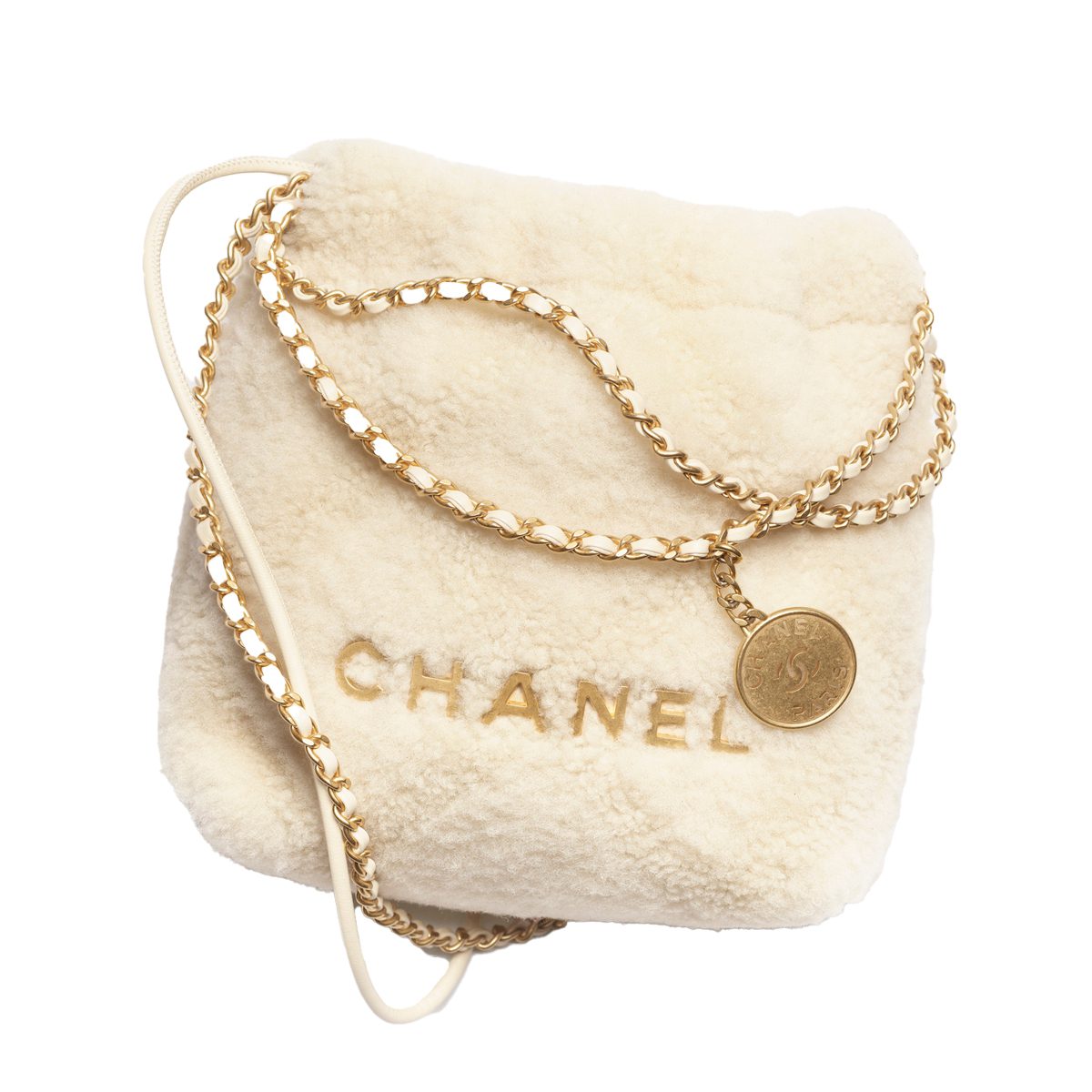 chanel chanel 22 bag in ecru shearling and metal as3980 b18299 nzzg0 HD chanel chanel 22 bag in ecru shearling and metal as3980 b18299 nzzg0 HD