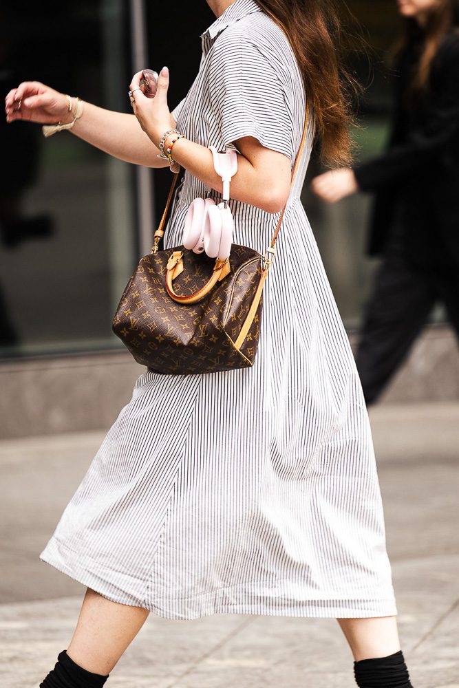 Louis Vuitton Speedy Comeback 3