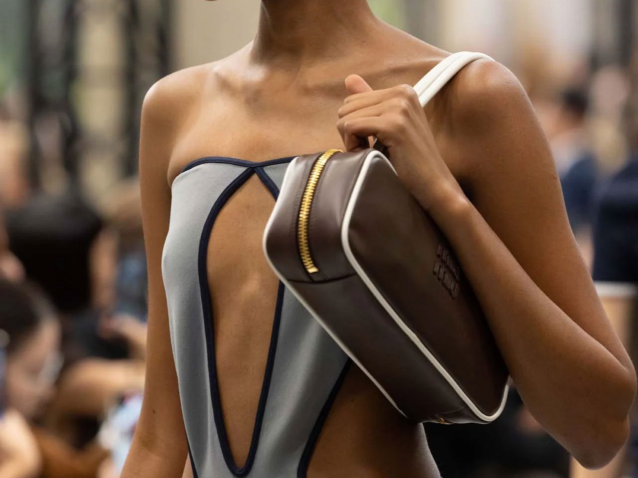 Are Bags With Constrat Piping the Next It Thing