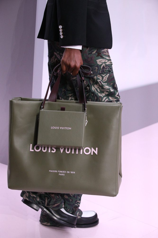 Louis Vuitton Men s Spring 2025 19 Louis Vuitton Men s Spring 2025 19