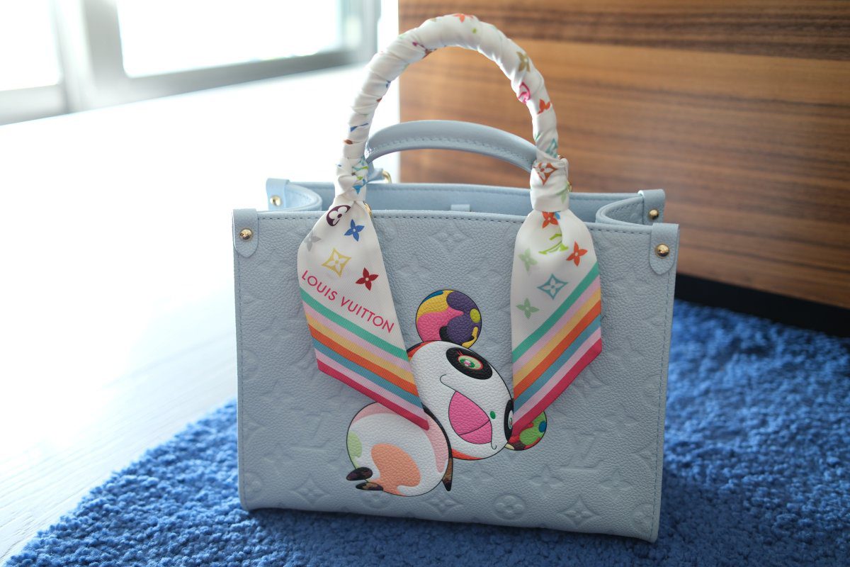 Louis Vuitton x Murakami OnTheGo PM Louis Vuitton x Murakami OnTheGo PM