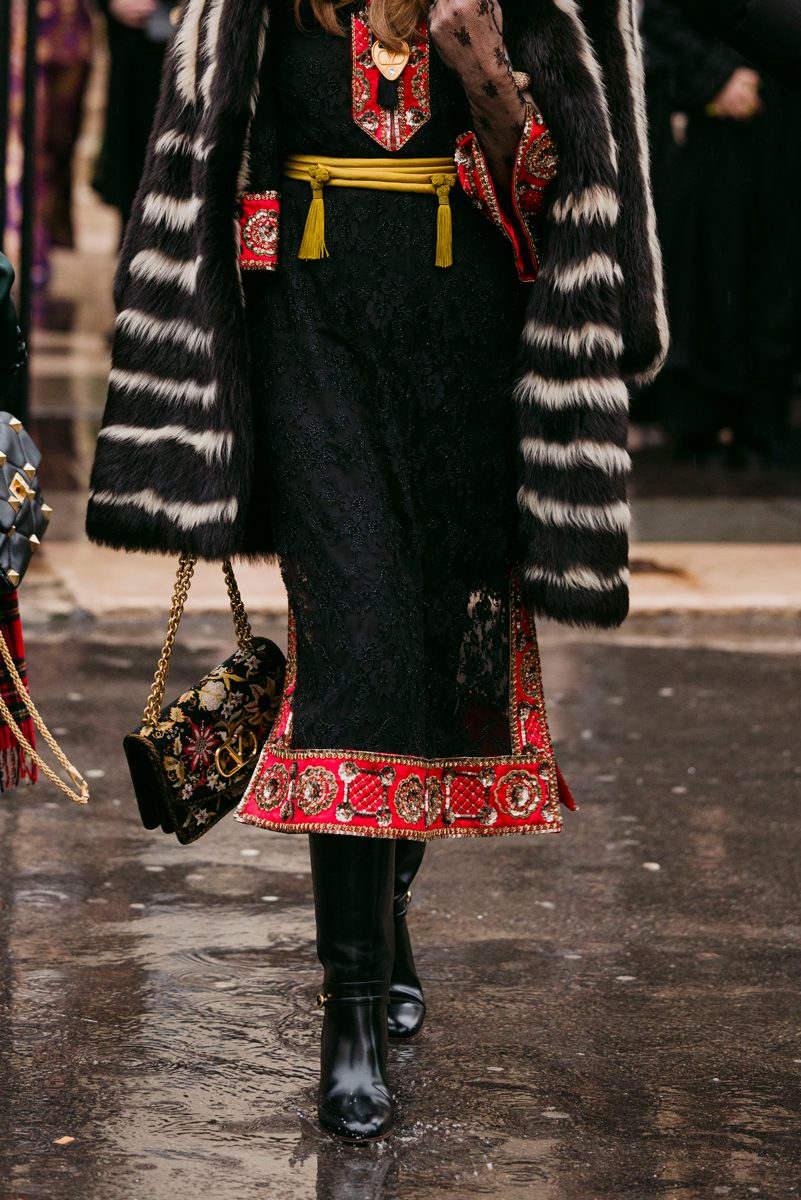 Valentino Garavani Vain shoulder bag with floral embroidery on a black beaded base