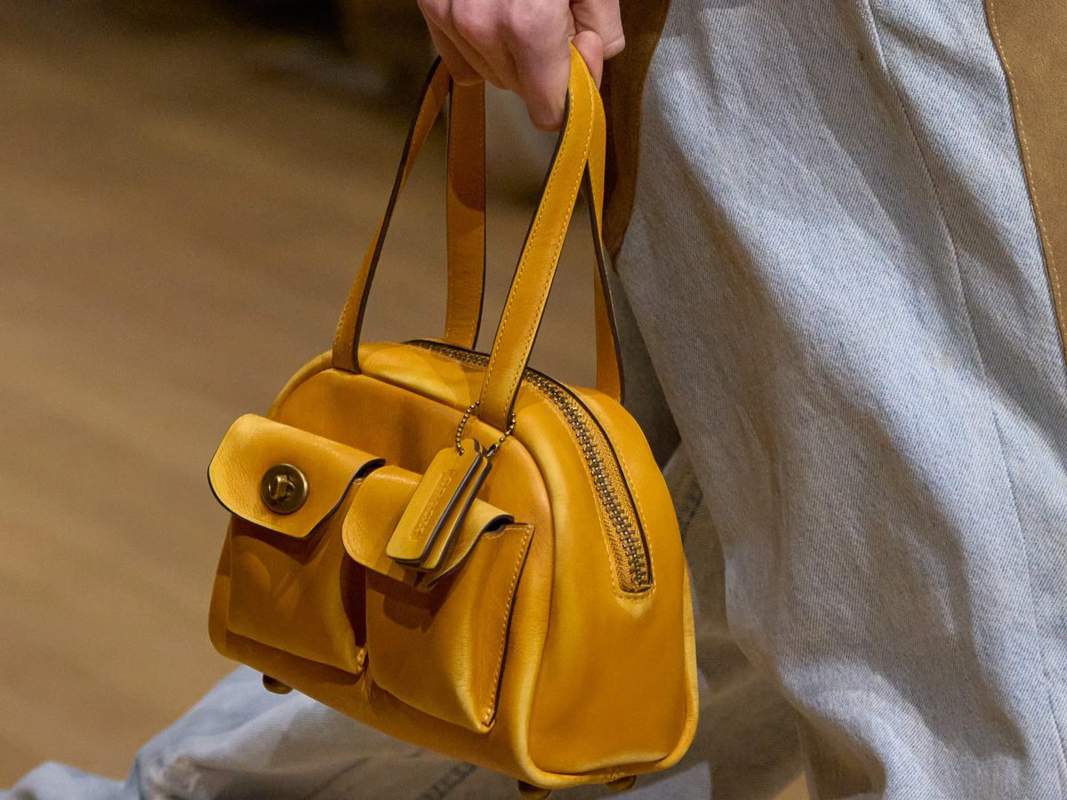 Coach FW 2025 Returns to Classic Coach 16