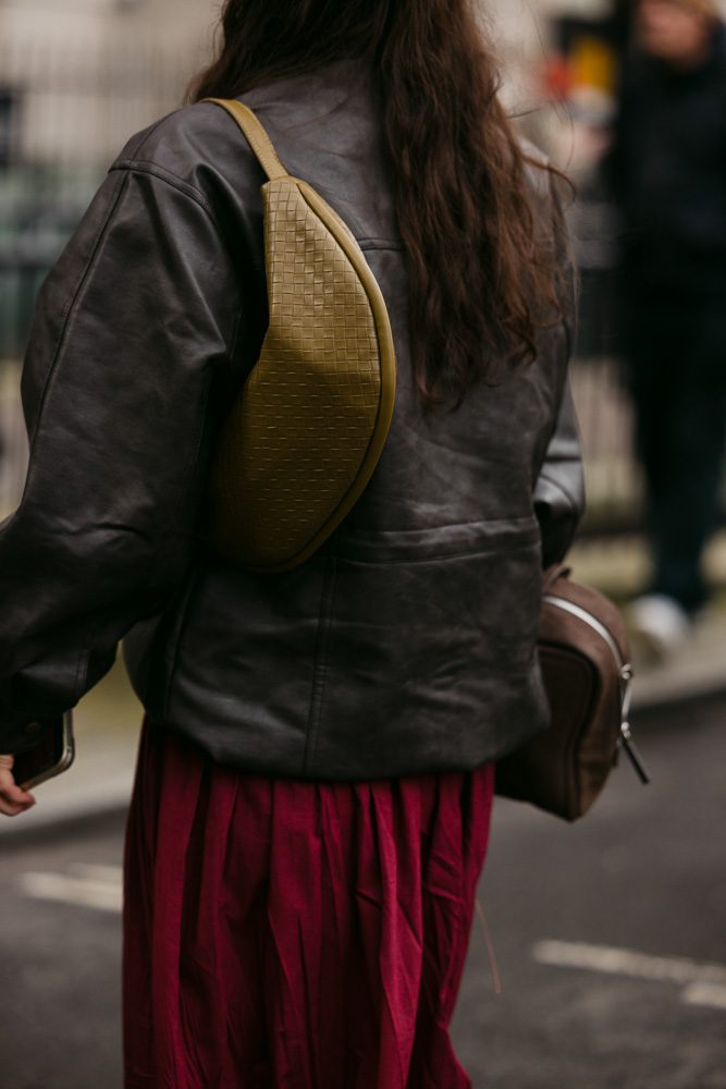 LFW Fall 2025 Best Street Style Bags 10