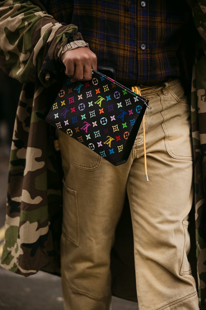 LFW Fall 2025 Best Street Style Bags 13