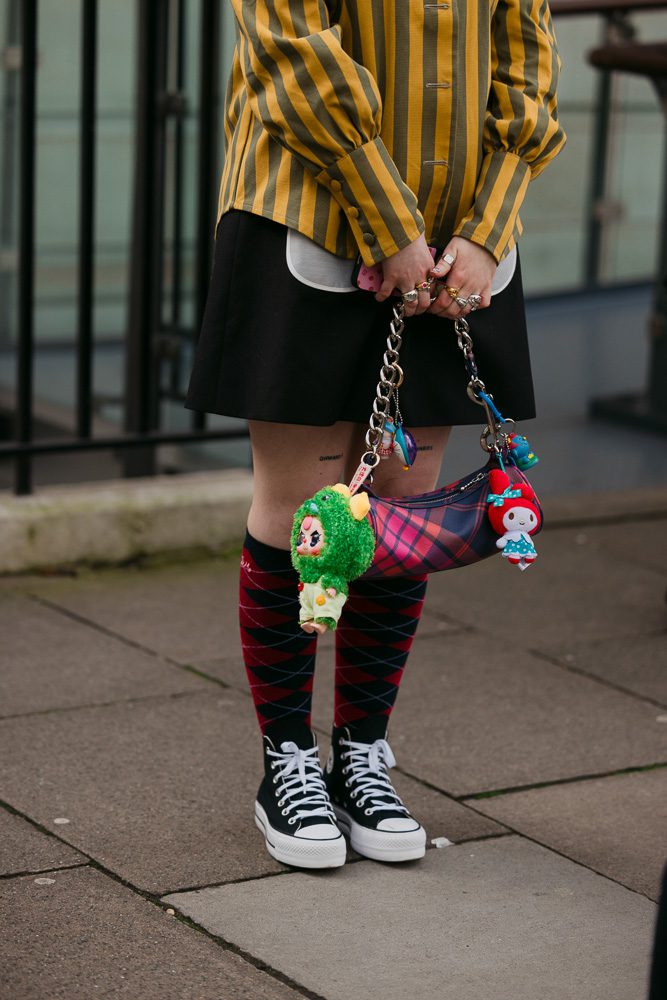 LFW Fall 2025 Best Street Style Bags 15
