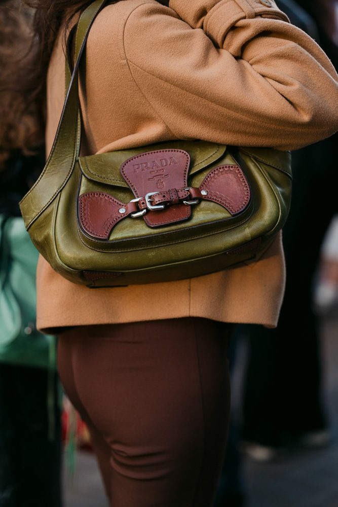 LFW Fall 2025 Best Street Style Bags 16
