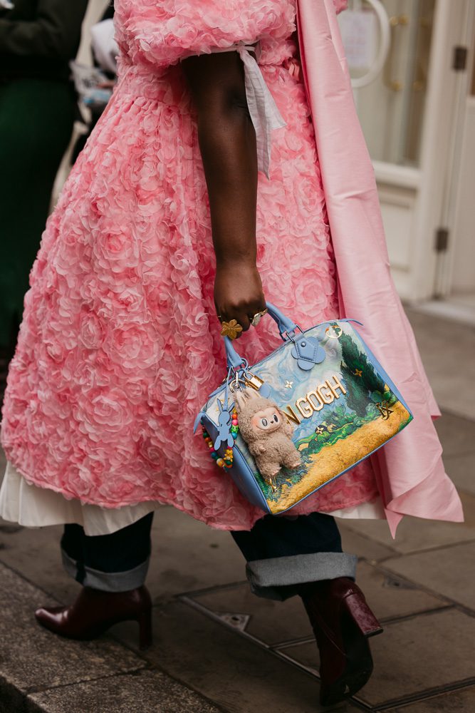 LFW Fall 2025 Best Street Style Bags 5