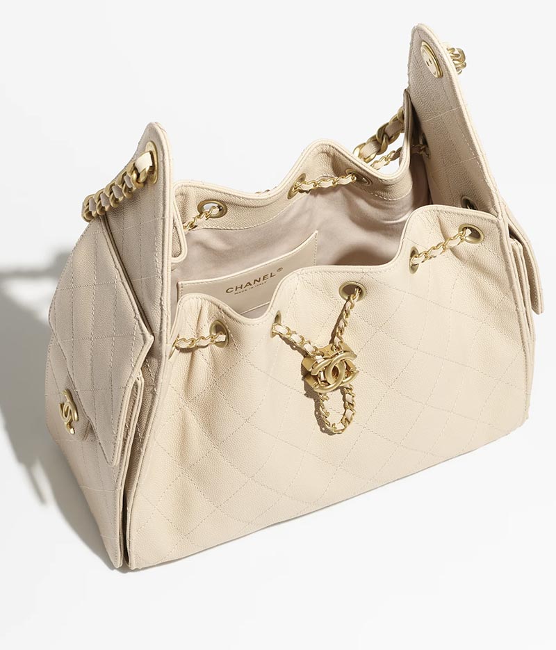 Chanel 25 in Beige Calfskin