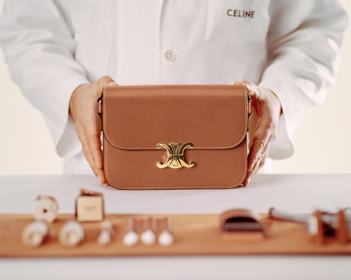 Celine Ateliers Making of Borsa Celine Luggage Mini in pelle rossa 7
