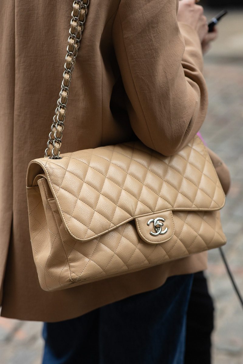 small quilted smartphone crossbody bag
