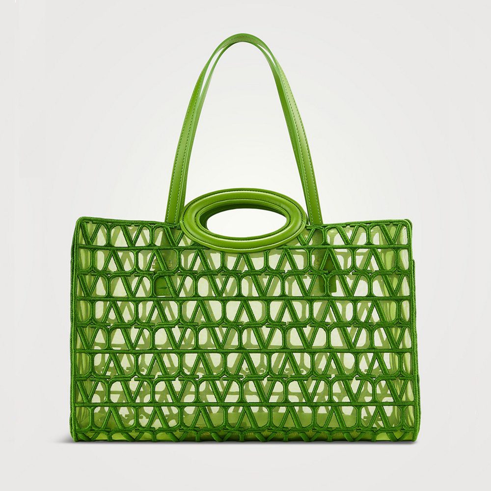 valentino le troisieme mesh bag