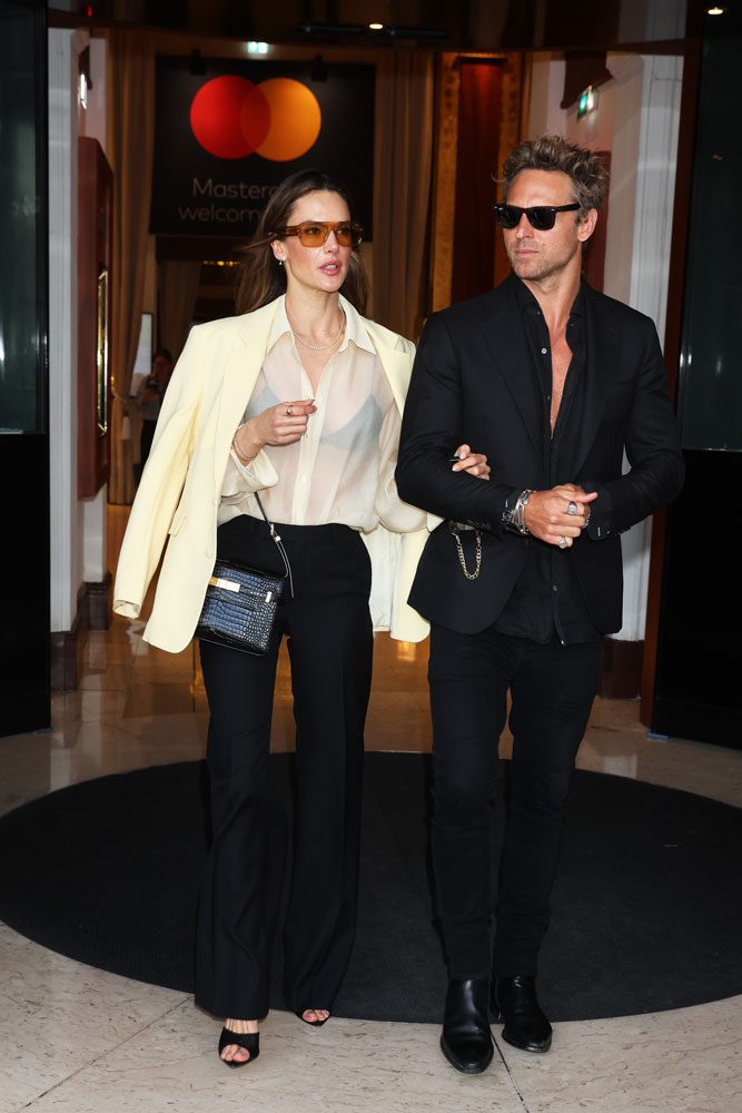Alessandra Ambrosio Saint Laurent Manhattan Alessandra Ambrosio Saint Laurent Manhattan